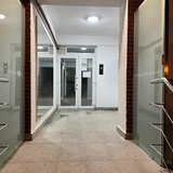 Straulestii, particular, ap cu curte,  2 camere